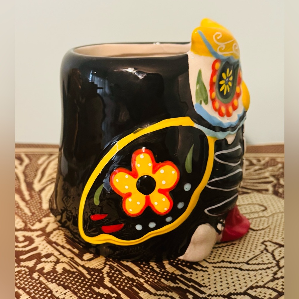 3D Day of the Dead Owl Mug, New Sold Out Cracker Barrel - Picture 3 of 6